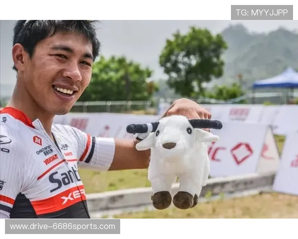 骑行与足球双重荣耀那些既驰骋绿茵场又热爱骑行的足球明星们